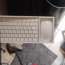 Apple Bluetooth Keyboard And Magic Mouse