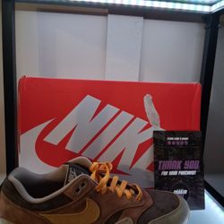 Nike Air Max "DUCKS" pecan Yellow Sz 10