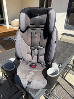 Evenflo Convertible Car Seat with Cup holders