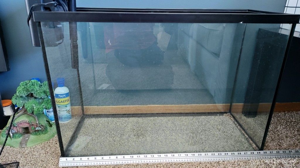 29 Gallon Fish Tank With Accessories
