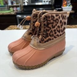 Kids Size 13 Leopard Print Pink Duck Boots