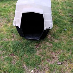 Dog House - Medium / Large Dog