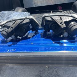 Headlights for Jeep grand Cherokee Overland