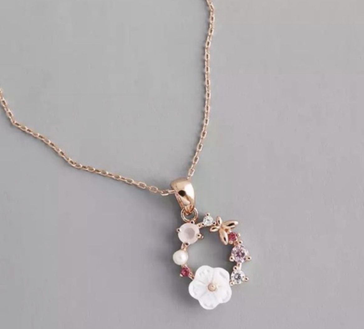 Rose Gold Plated Halo Flower Necklace