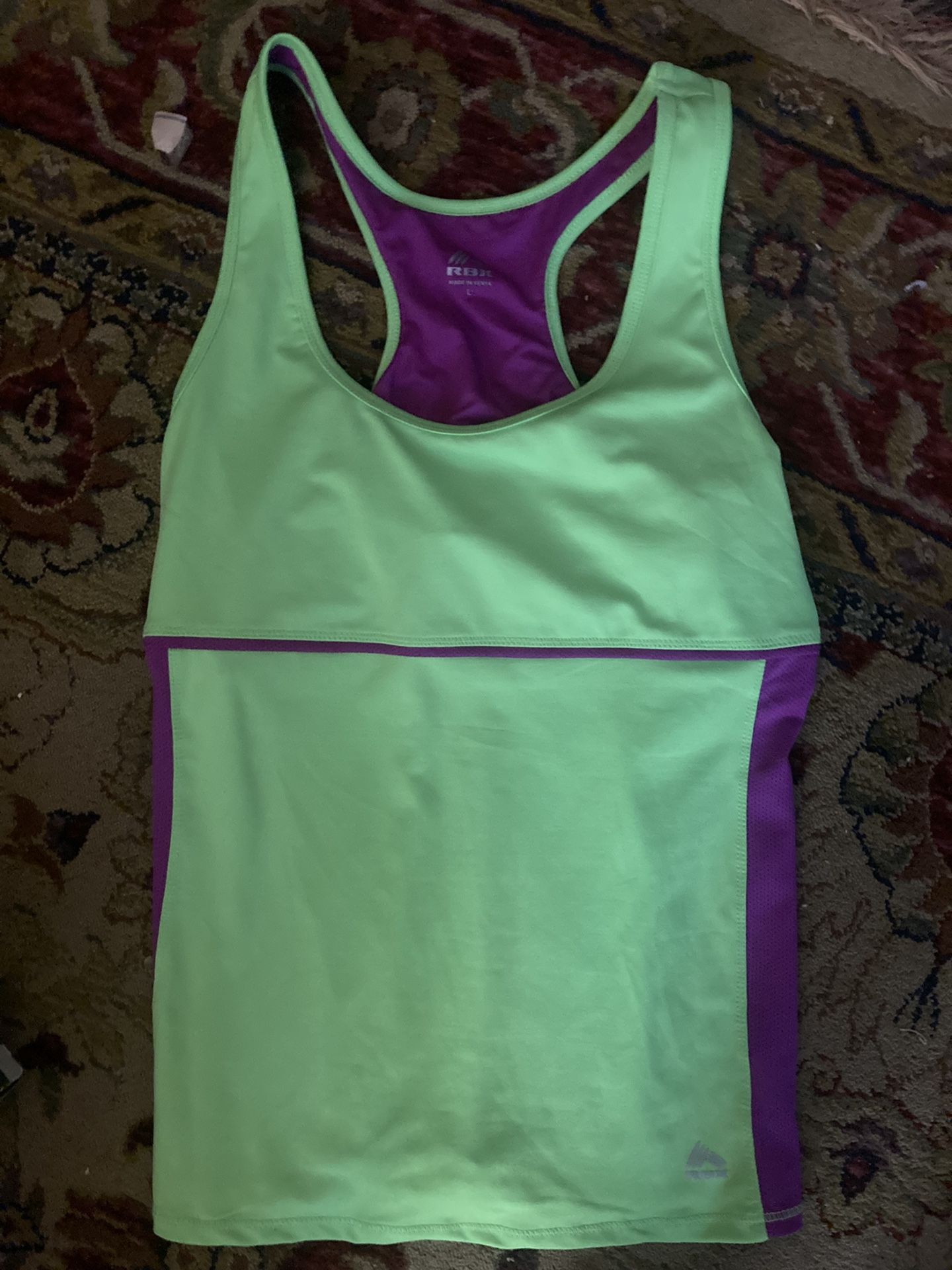 Size L RBK Ladies Workout Top