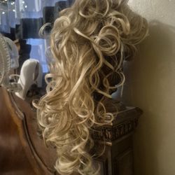 Blond adjustable Wig 