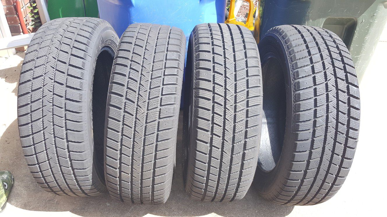 4 Used Goodyear Tires 235/55R18 100T