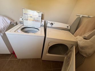 Kenmore Washer and dryer