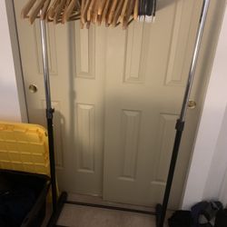 Clothes Rack (detachable) 
