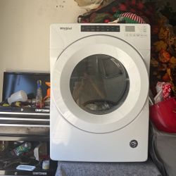 XL Capacity Whirlpool Washer and Gas Dryer 