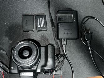 Canon EOS M50 + 15-45mm Lens | 2 Batteries + Charger | Excellent Condition