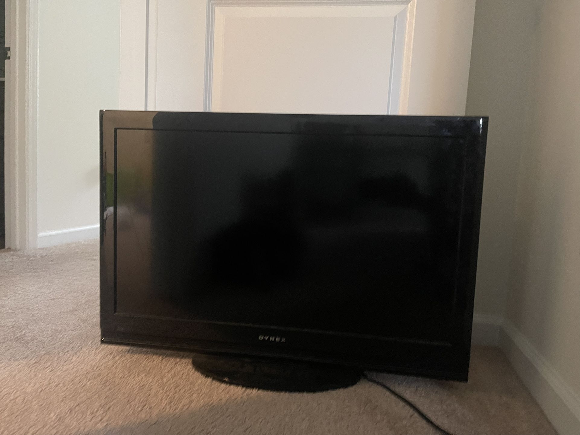 Dynex LCD TV
