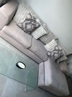 Couch for cheap !!