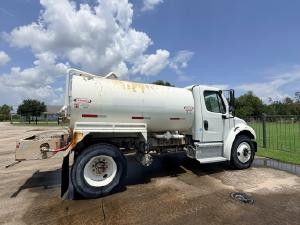 2019 Freightliner M2 106 Ledwell LW2000 Water Truck - 8,955 mi