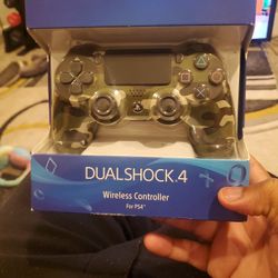PS4 Green Camo Controller