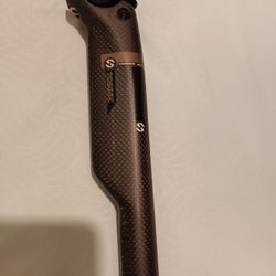 Seat Post Carbon Fiber  20 Cash 