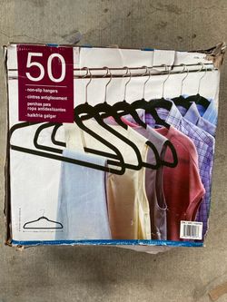 50-Pack Black Non-Slip Velvet Hangers