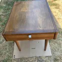 MCM American Of Martinsville End Table Walnut 