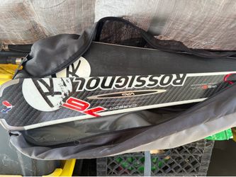 Rossingol 76 skis with carrier bag