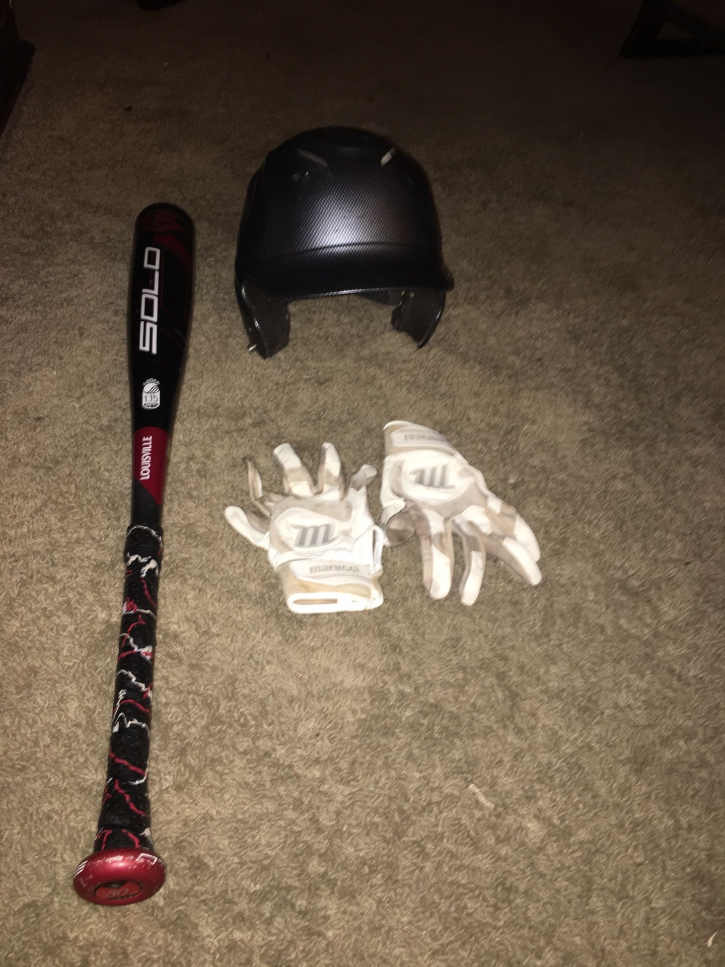 USSSA Louisville Slugger 30in D 10 UA batting Helmet White...