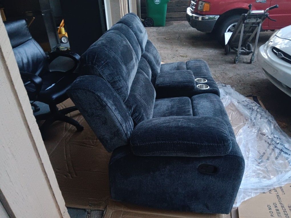 ONE ARM DOUBLE RECLINER.