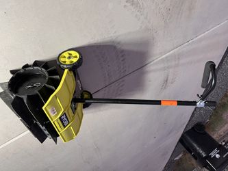 Ryobi Expand It Sweeper Attachment