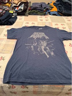 Men’s Star Wars T-Shirt Size Medium