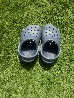 Crocs for baby size 4