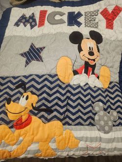 Mickey mouse crib/toddler size bed blanket