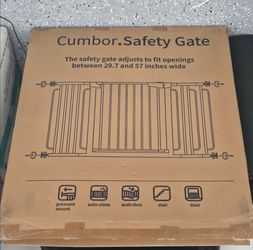 White Baby gate fits opening 29.7 inches to 57 inches wide