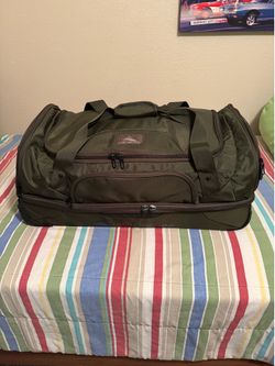 Rolling Duffel Bag  High Sierra 30 x 14 x14