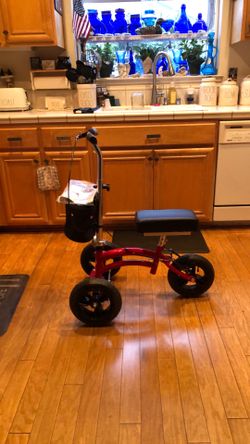 Knee Scooter all terrain, with air up tires