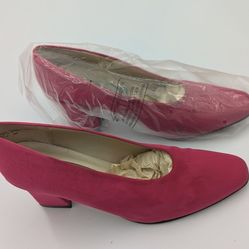 81st and Park Women's "JOY" Fuchsia / Pink Fabric Pump 9M Block Heel