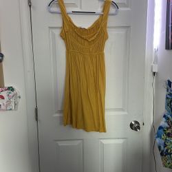 Delia’s Mustard Yellow Ruched Empire Waist Dress – Size Small