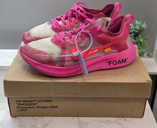 Off white zoom fly tulip