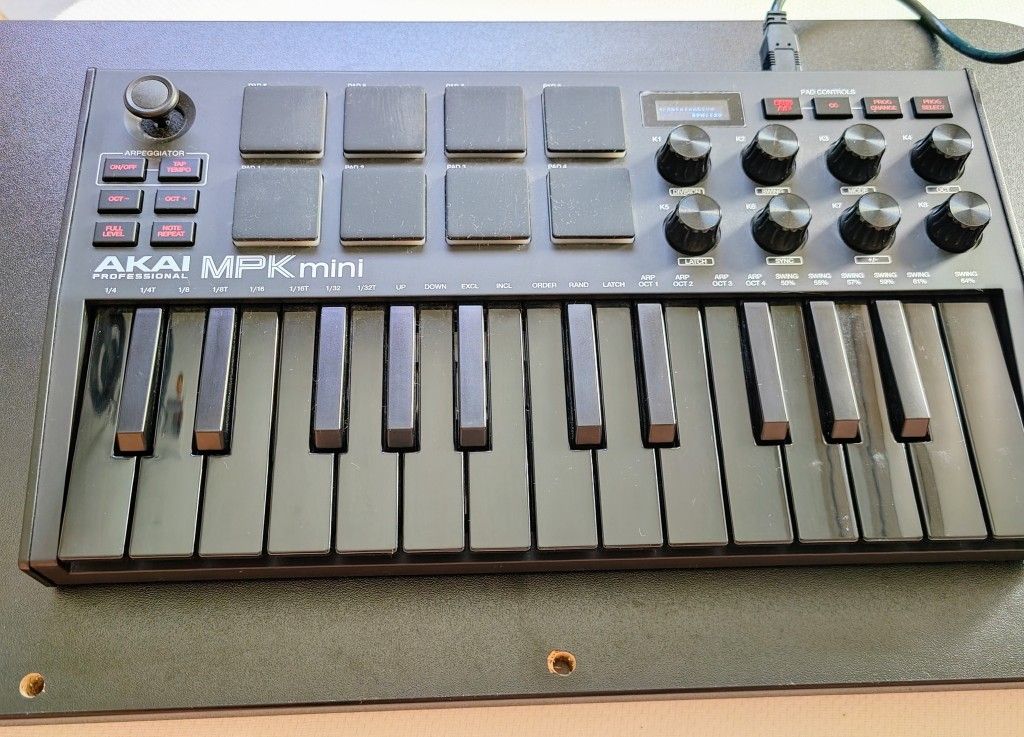 MPK mini | Special Edition Black | AKAI PROFESSIONAL