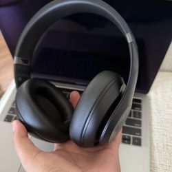Beats Studio Pro 