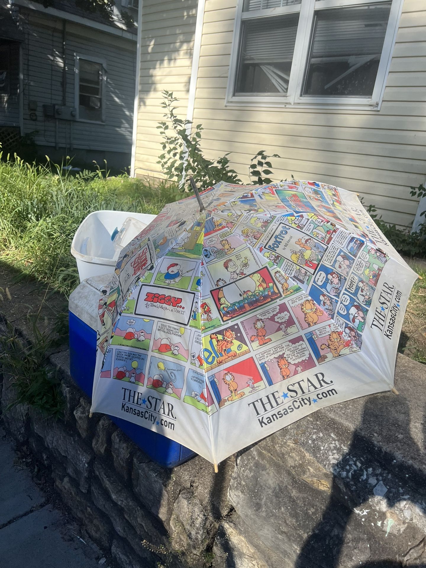 2002 Kansas City Star Comic Umbrella 