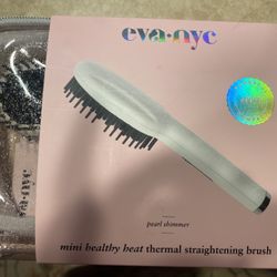 EVA-NYC White Heat Thermal Mini Straightening Brush