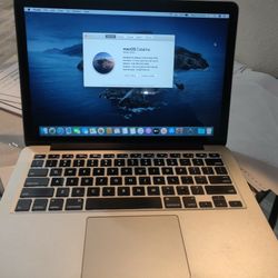 Macbook Pro 13" Retina Early 2015 Intel Core i5 2.7Ghz, 8gb Ram, 128gb Flash SSD, macOS Catalina. In excellent condition. Comes with Charger. Comes wi