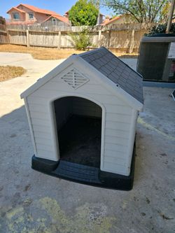Doghouse small/ medium dog