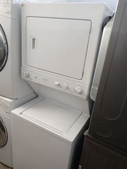 GE 27" unitized washer and dryer stack - Free delivery