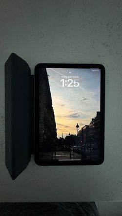 Apple iPad mini 7 with Smart Folio Case
