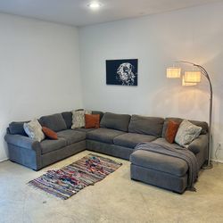 Sectional Couch 