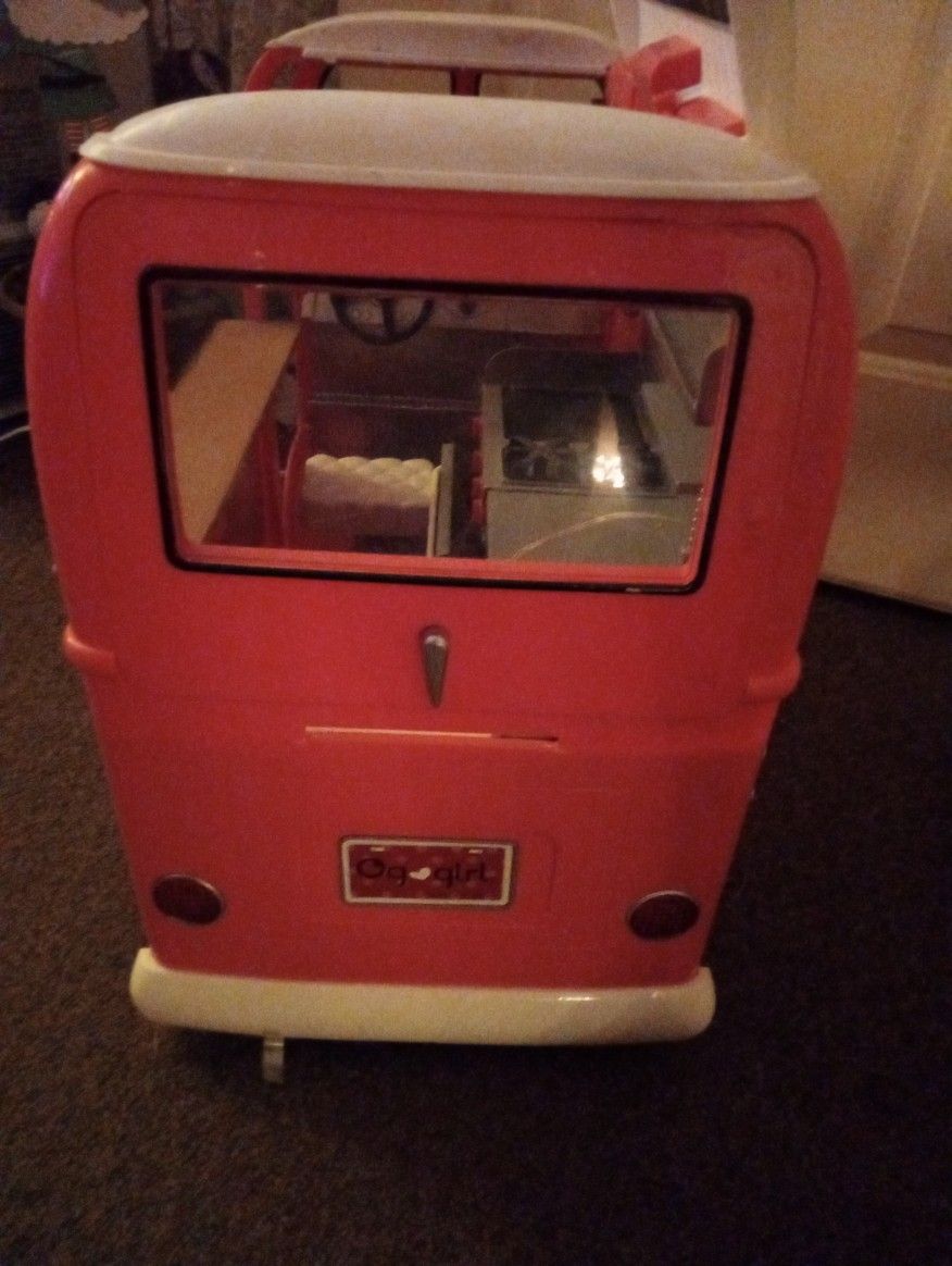 American Dream Girl Food Truck Good Condition $35.00