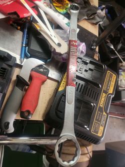 Husky trailer hitch wrench one and 1/8 in and one and one half inch
