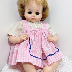 Vintage Madame Alexander Baby Doll 1965 Pussycat Collector Doll