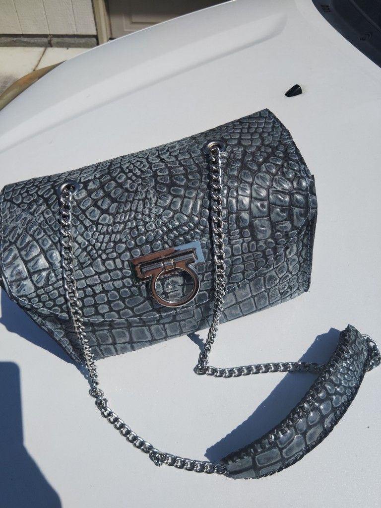 Women's Alligator (Genuine Leather) Purse And (5) Clutch Purses