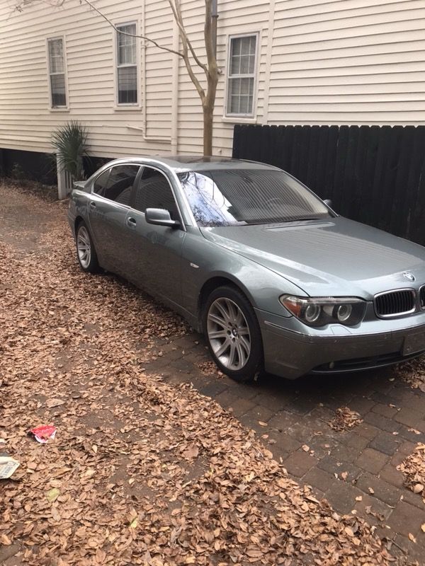 2005 745li fully loaded 14300 could use some repairs nothing major. Have car fax and clean title in hand. need gone quick