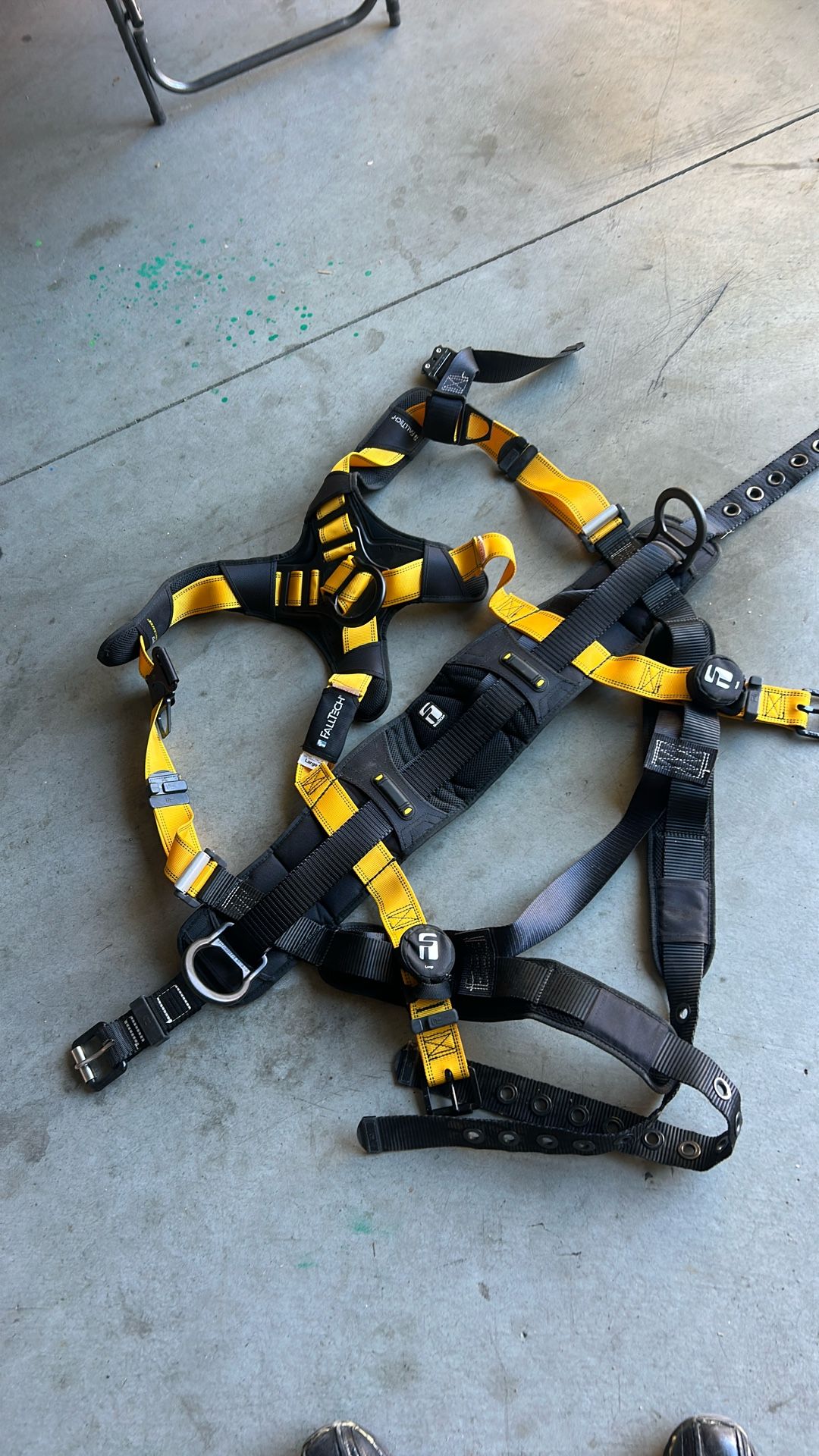 Fall protection harness